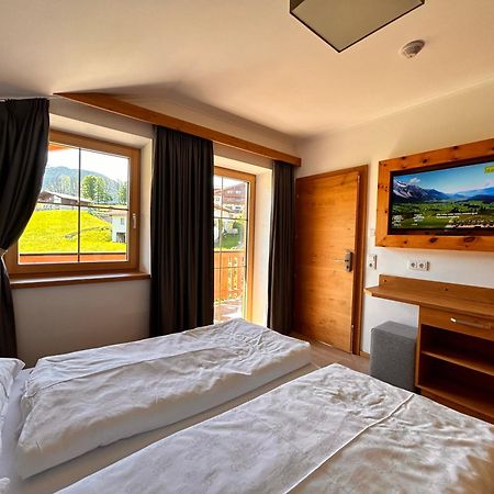 La Montana - Ski & Hiking Lodge Schladming Ngoại thất bức ảnh