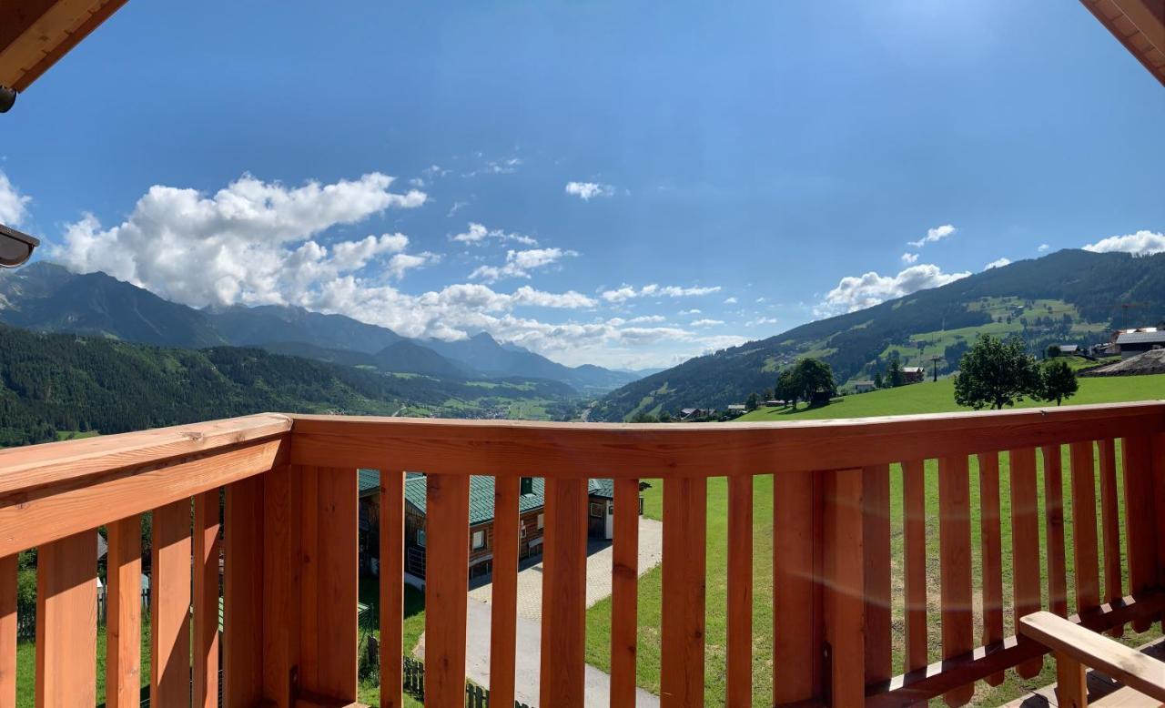 La Montana - Ski & Hiking Lodge Schladming Ngoại thất bức ảnh