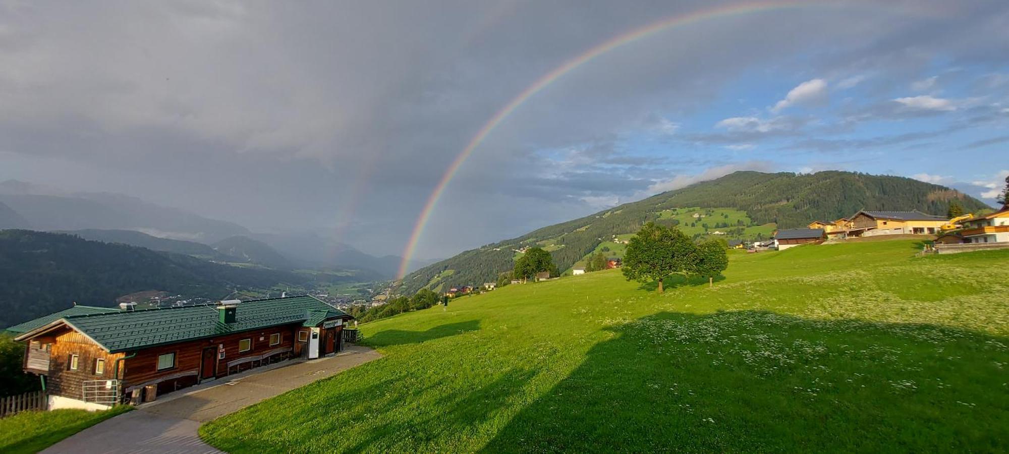 La Montana - Ski & Hiking Lodge Schladming Ngoại thất bức ảnh