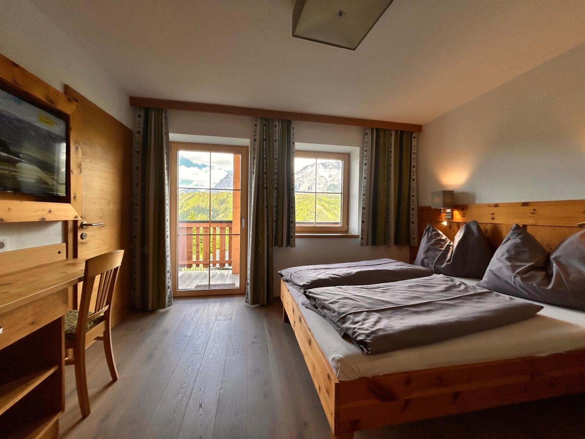 La Montana - Ski & Hiking Lodge Schladming Ngoại thất bức ảnh