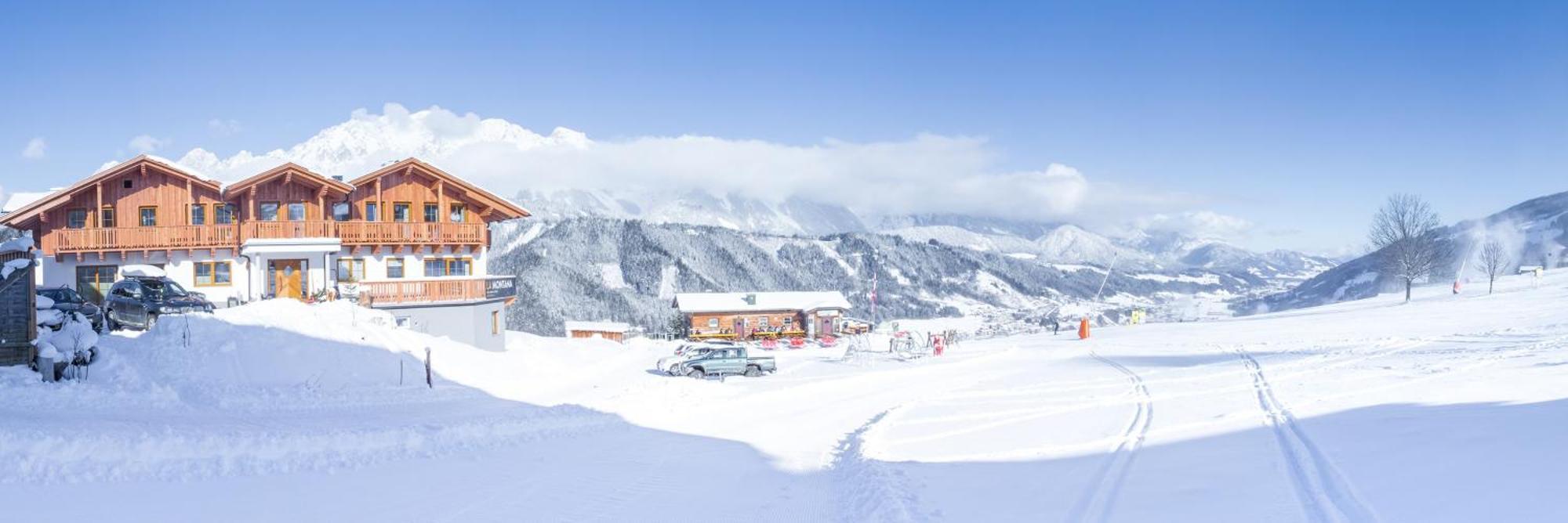 La Montana - Ski & Hiking Lodge Schladming Ngoại thất bức ảnh