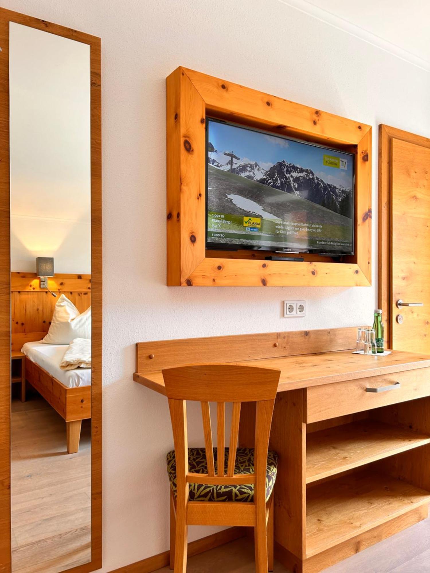 La Montana - Ski & Hiking Lodge Schladming Ngoại thất bức ảnh