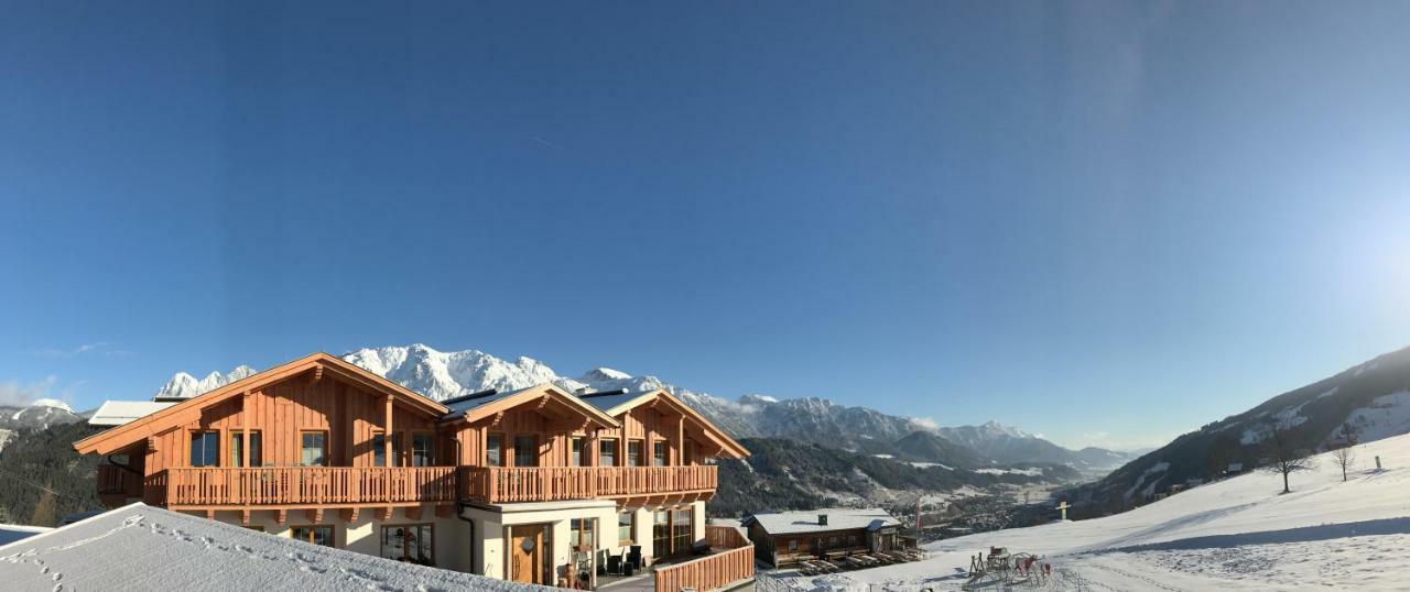 La Montana - Ski & Hiking Lodge Schladming Ngoại thất bức ảnh